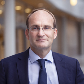 Porträttbild av Jakob Granit.