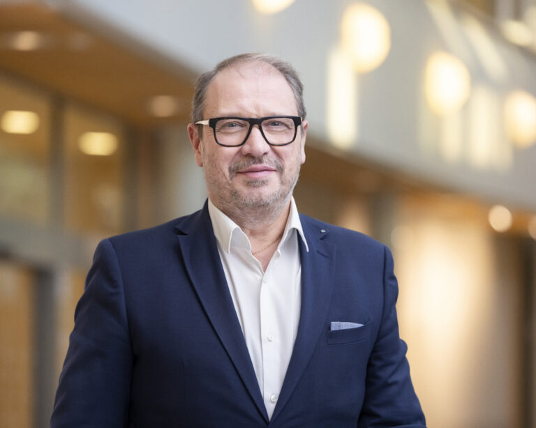 Porträttbild av man
