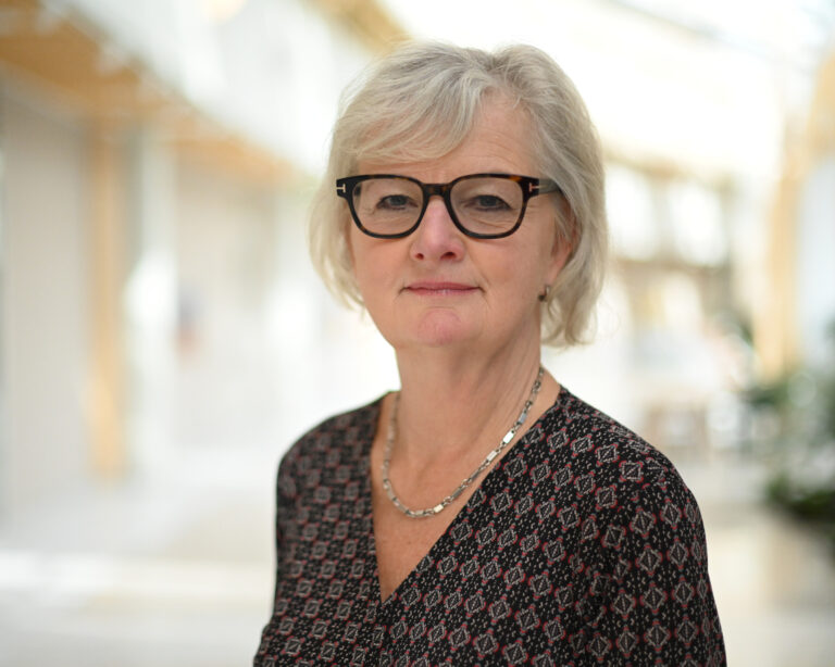 Porträttbild av en kvinna